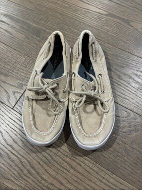 Sperry Women’s Beige Canvas Boat Shoes Size 6